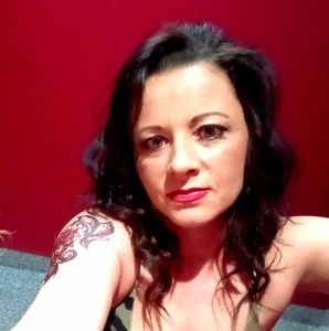 Meet your Posher, Angie